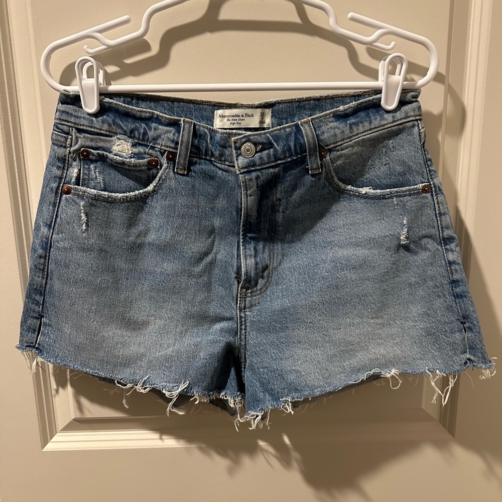 Abercrombie & Fitch High Rise Mom Short